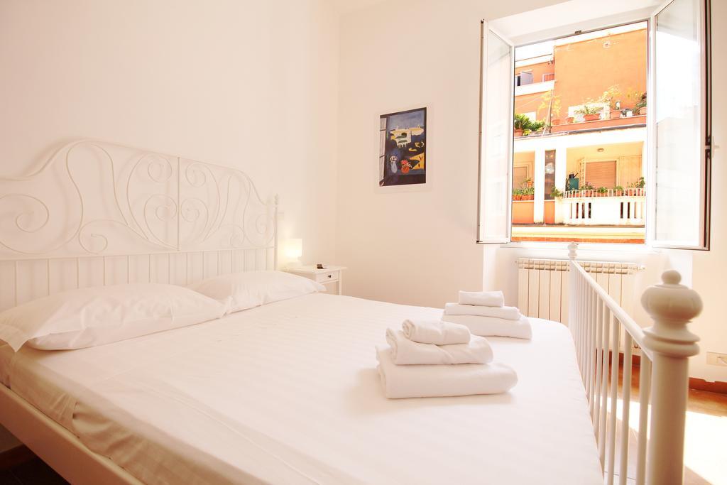 Colosseum Super Family Apartment ローマ エクステリア 写真