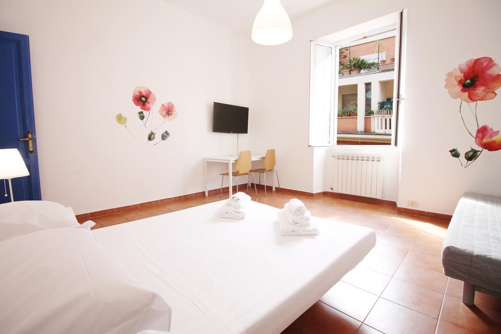 Colosseum Super Family Apartment ローマ エクステリア 写真